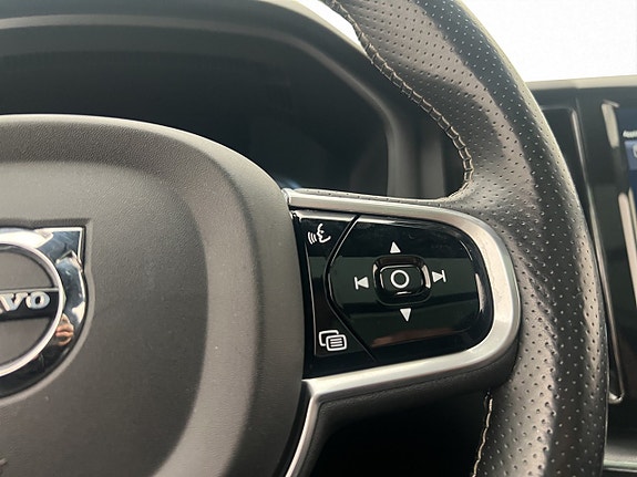 Volvo XC60 20 of 30