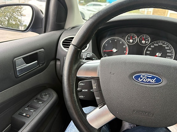 Ford Focus 15 of 18