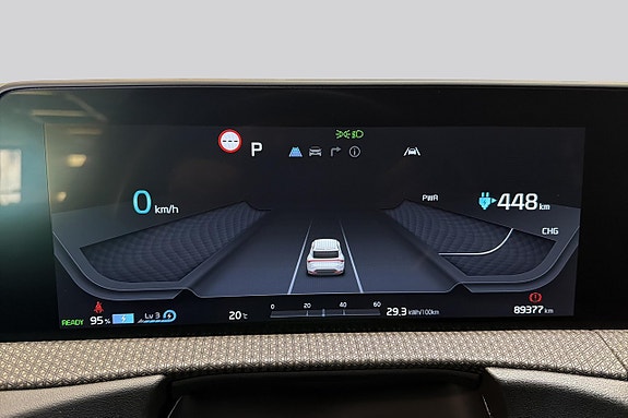 Kia EV6 10 of 19