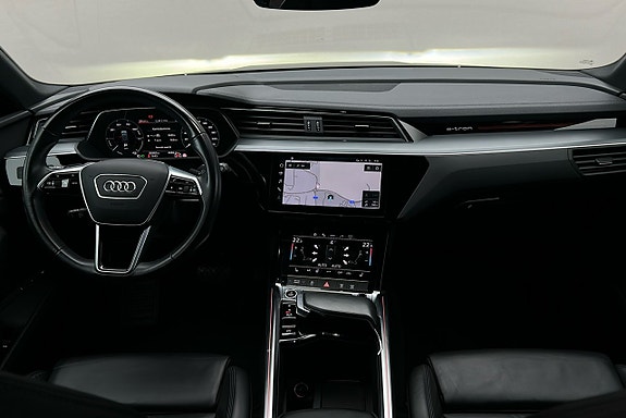 Audi e-tron 3 of 3