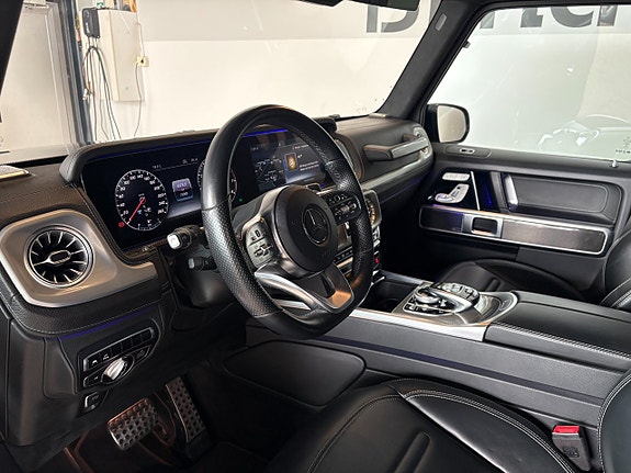 Mercedes-Benz G500 10 of 11