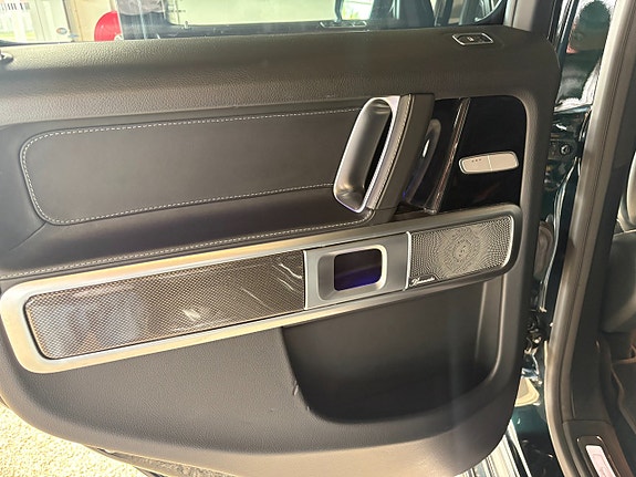Mercedes-Benz G500 6 of 11