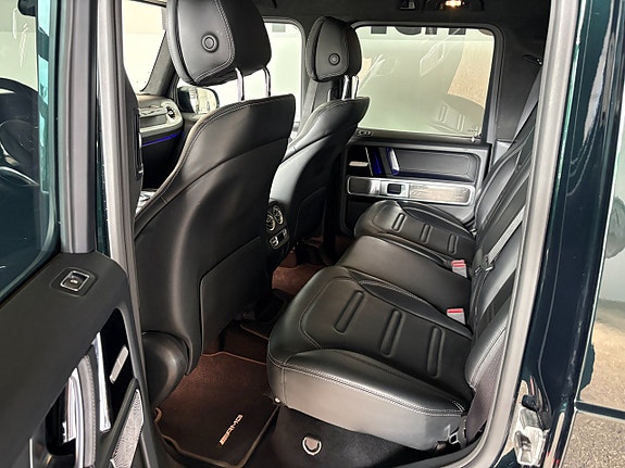 Mercedes-Benz G500 7 of 11