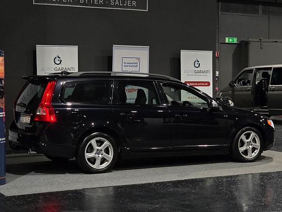 Volvo V70 4 of 15
