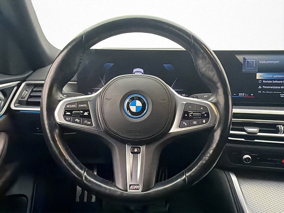 BMW i4 16 of 30