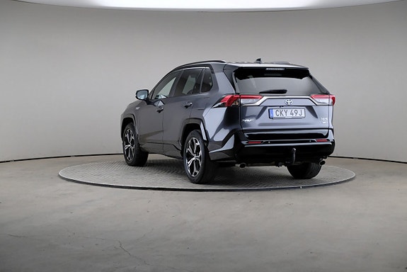 Toyota RAV4 2 of 29
