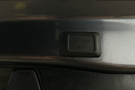 Toyota RAV4 15 of 29