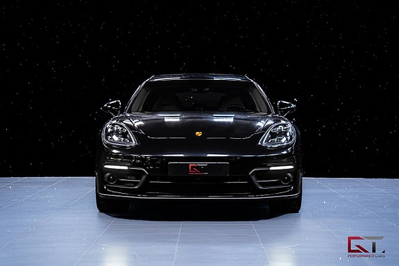 Porsche Panamera 4 3 of 19