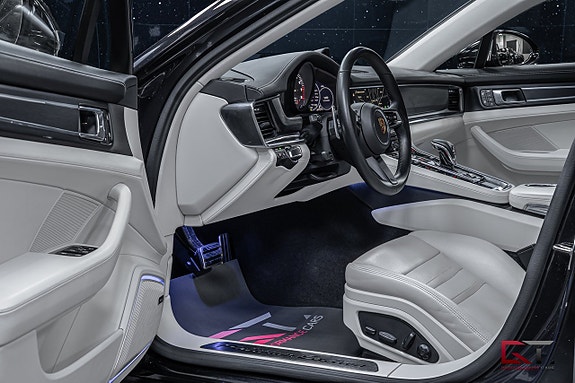 Porsche Panamera 4 8 of 19