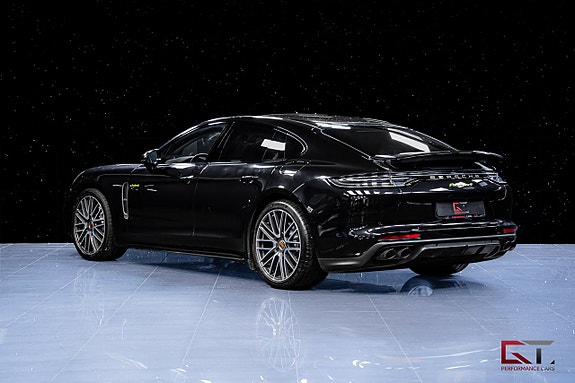 Porsche Panamera 4 5 of 19
