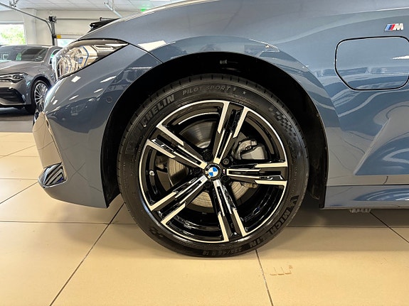 BMW 330e 2 of 10