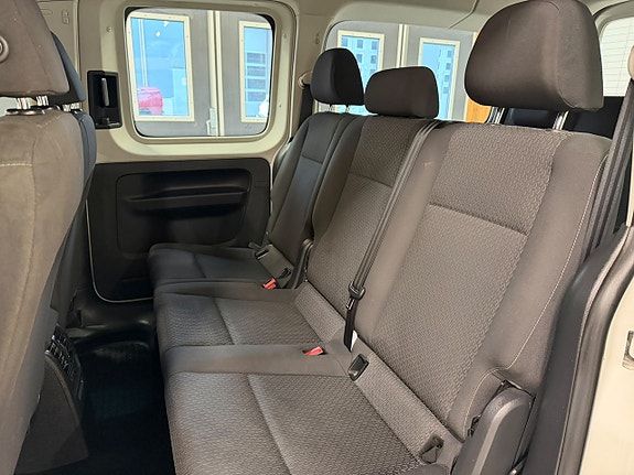 Volkswagen Caddy Maxi 14 of 20