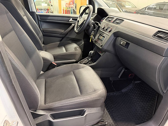 Volkswagen Caddy Maxi 10 of 20