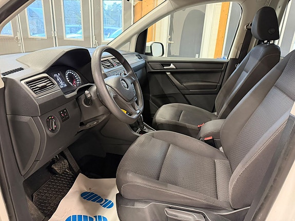 Volkswagen Caddy Maxi 15 of 20