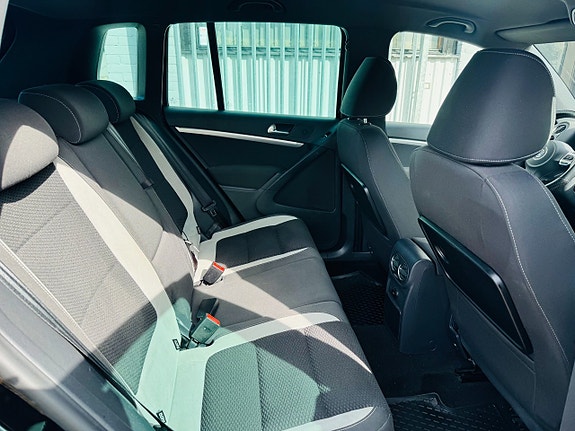 Volkswagen Tiguan 6 of 24