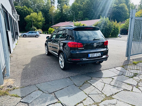 Volkswagen Tiguan 4 of 24