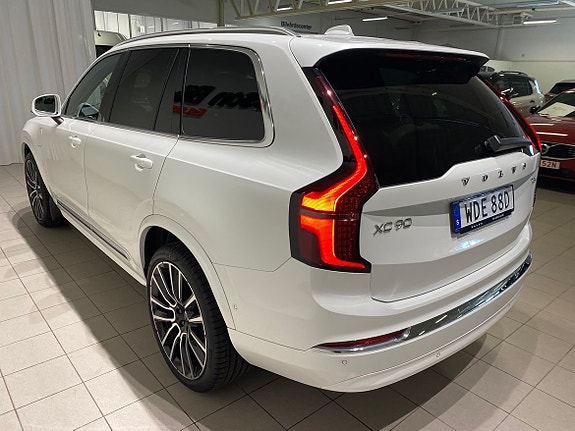 Volvo XC90 5 of 29