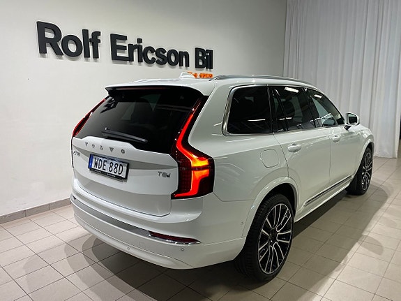 Volvo XC90 4 of 29