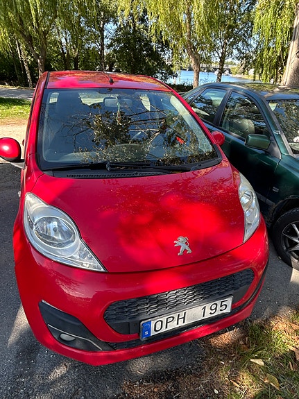 Peugeot 107 2 of 3