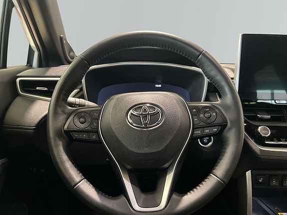Toyota Corolla Cross 9 of 27