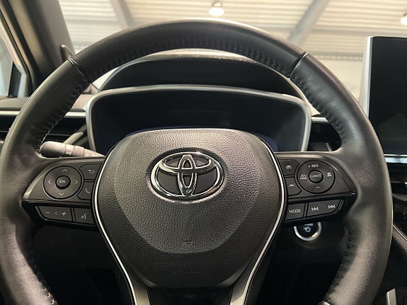 Toyota Corolla Cross 13 of 27