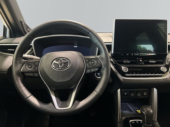 Toyota Corolla Cross 8 of 27