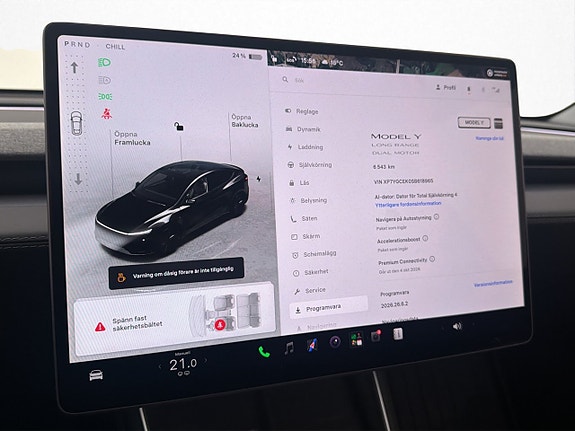 Tesla Model Y 24 of 30