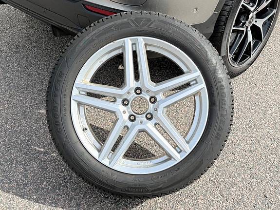 Mercedes-Benz GLC300 de 17 of 17