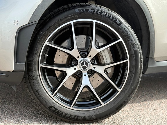 Mercedes-Benz GLC300 de 15 of 17