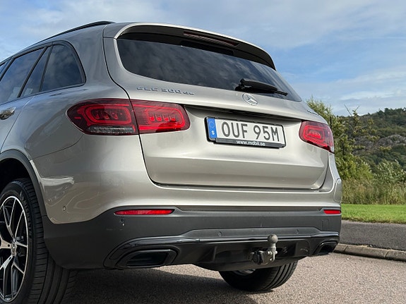 Mercedes-Benz GLC300 de 16 of 17