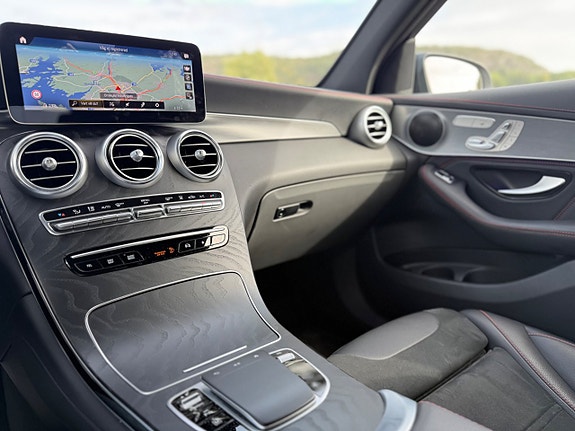 Mercedes-Benz GLC300 de 7 of 17