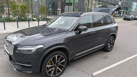 Volvo XC90 4 of 5