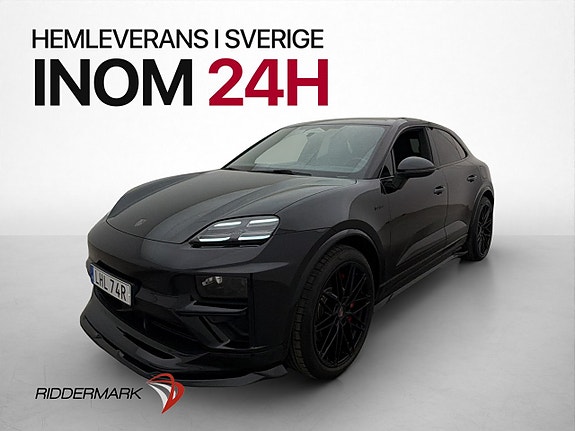Porsche Macan Turbo 2 of 30