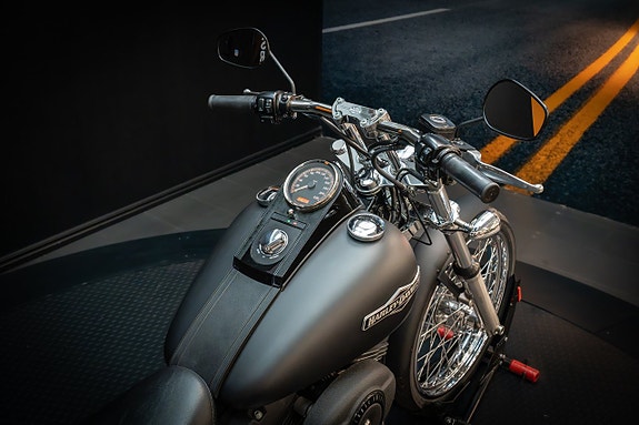 Harley-Davidson Night Train (FXSTB) 10 of 22