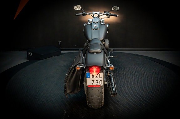 Harley-Davidson Night Train (FXSTB) 4 of 22