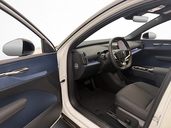Volvo EX30 15 of 30