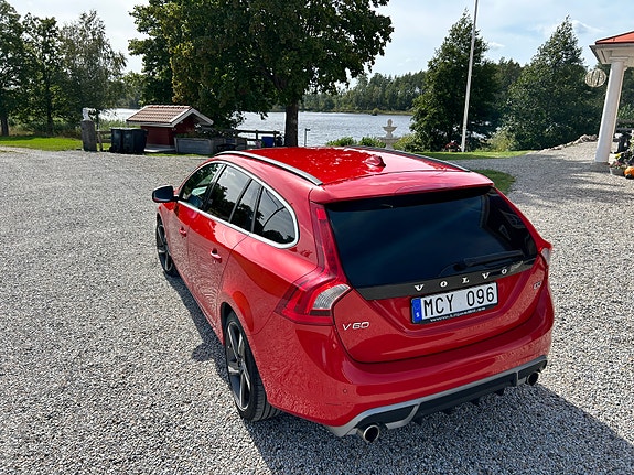 Volvo V60 3 of 7
