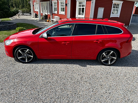 Volvo V60 4 of 7