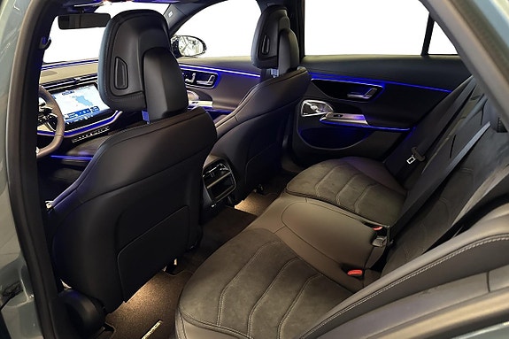 Mercedes-Benz E300 15 of 24