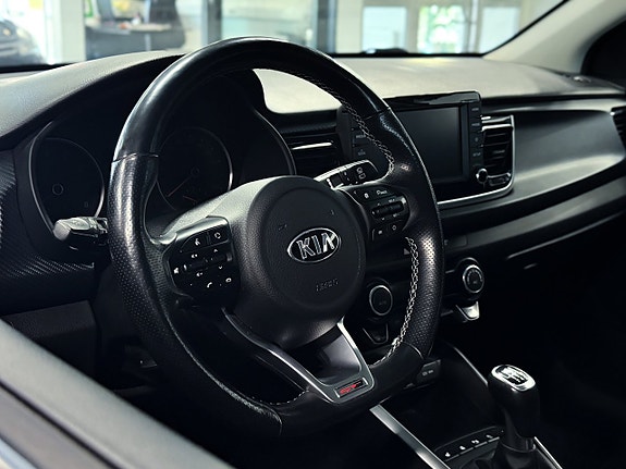 Kia Rio 12 of 18