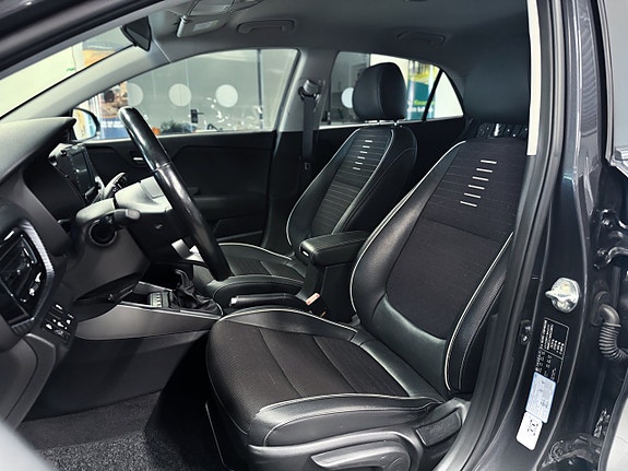 Kia Rio 11 of 18