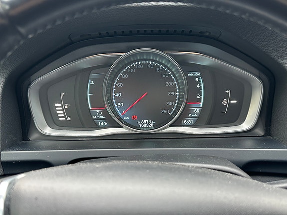 Volvo V60 6 of 20