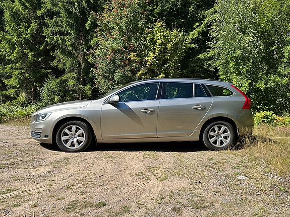 Volvo V60 3 of 20