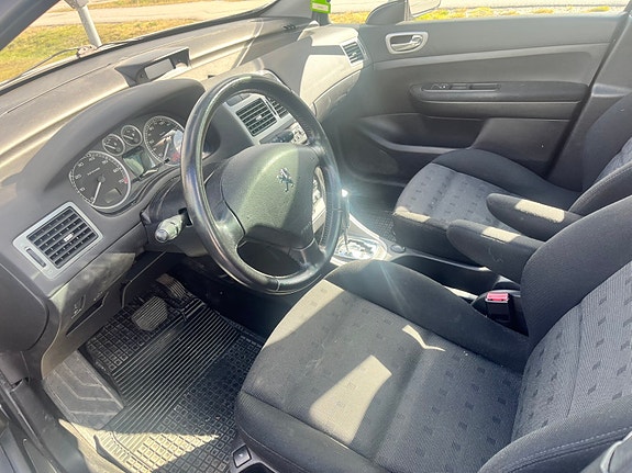 Peugeot 307 SW 7 of 9