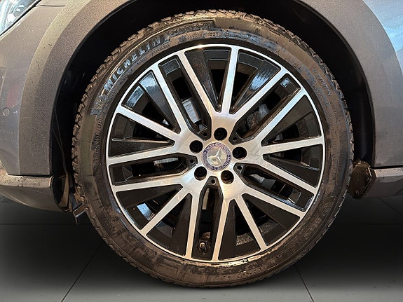 Mercedes-Benz E220 d 14 of 18