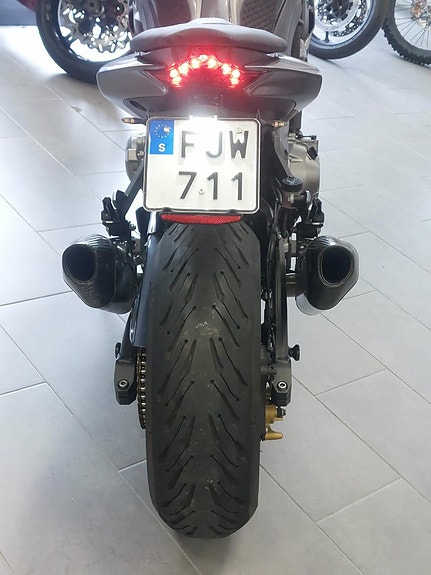 Kawasaki Z1000 5 of 11