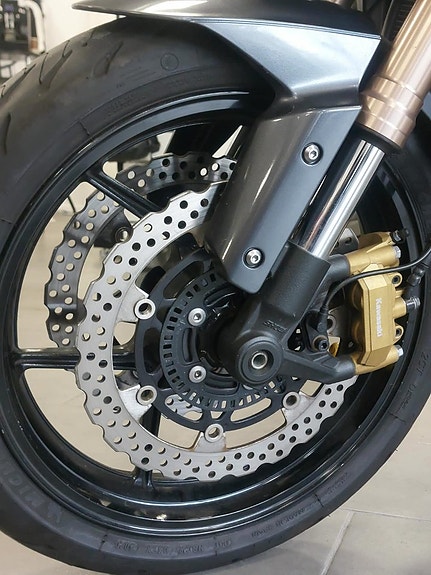Kawasaki Z1000 7 of 11