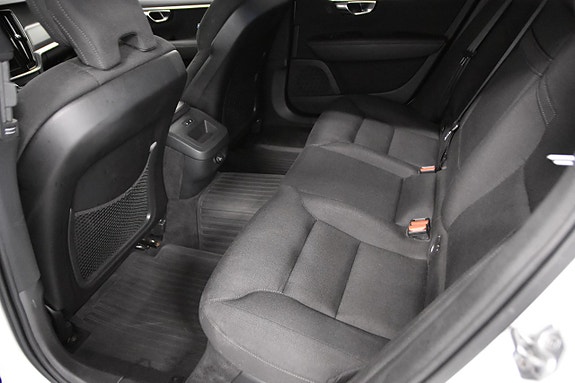 Volvo V90 14 of 21