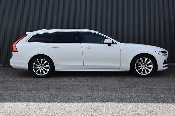 Volvo V90 3 of 21
