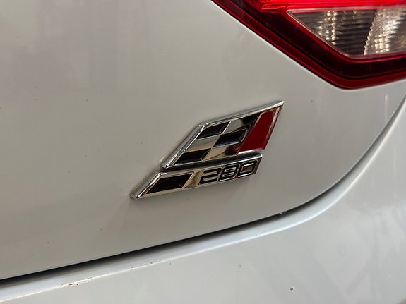 Seat Leon 9 of 22